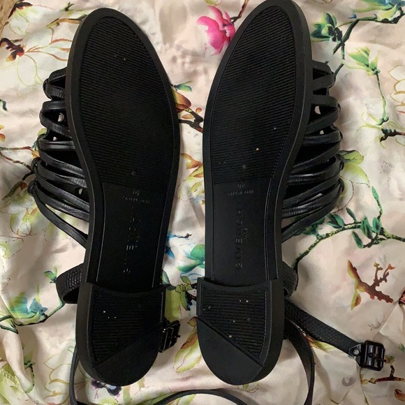 Givenchy gladiator Flat Sandals (never worn) - Picture 4 of 9